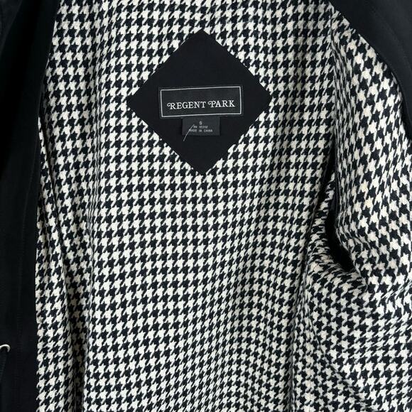 Regent Park Women's Small Black Raincoat Jacket Lined Detach Hoodie -tiny flaw - Picture 10 of 14